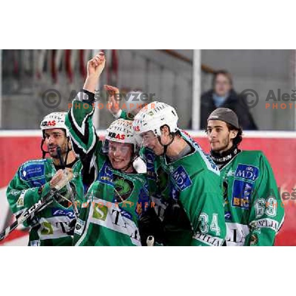 Intranuovo, Petrilainen, Pavlin, Pintaric 