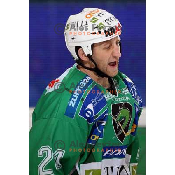 Tomaz Vnuk at ice hockey match Tilia Olimpija- KAC in Ebel league, played in Hala Tivoli, Ljubljana 19.12.2008 