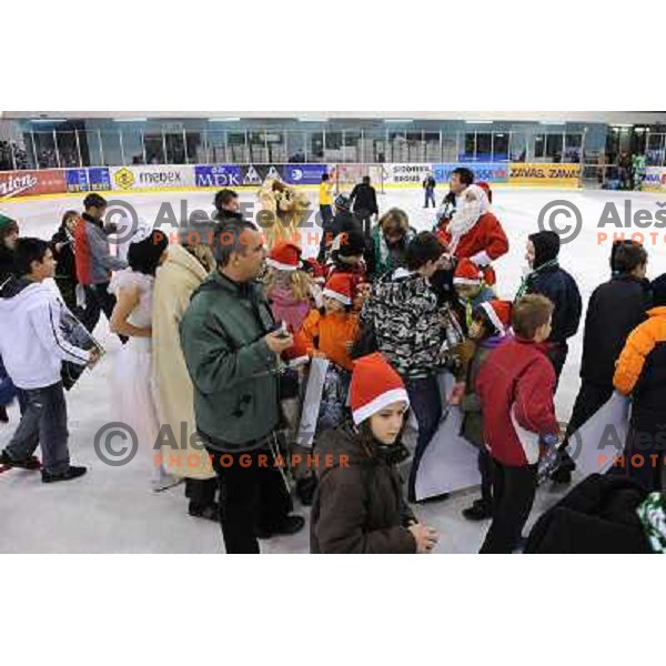 Children fans at ice hockey match in the EBEL League , Tilia Olimpija - Graz 99ers, 26.12.2008 Hala Tivoli, Ljubljana 