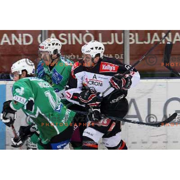 Muric, Varl at ice hockey match Tilia Olimpija-Acroni Jesenice in round 39 of Ebel league, played in Hala Tivoli, Ljubljana 30.12.2008 