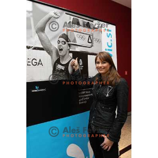 Sara Isakovic 22.12.2008 