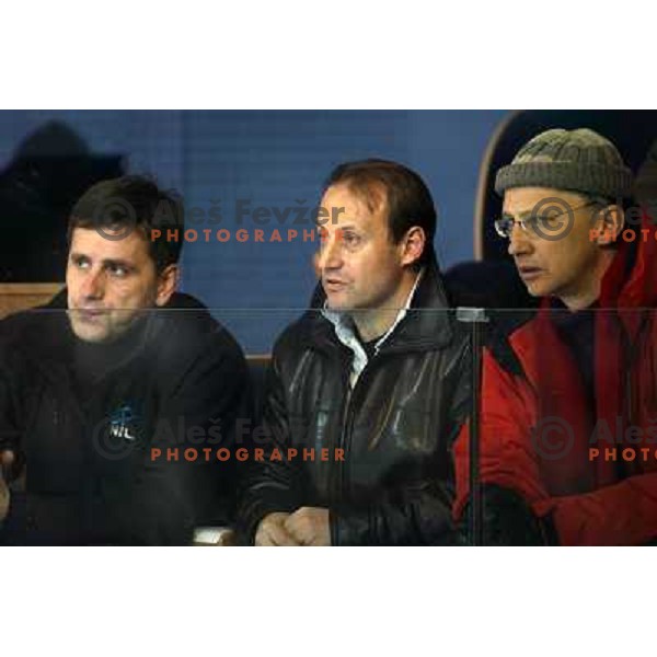 Srdjuan Kuret (middle) at ice hockey match Tilia Olimpija- Alba in round 44 of Ebel league, played in Hala Tivoli, Ljubljana 11.1.2009. Tilia Olimpija won 2:1 