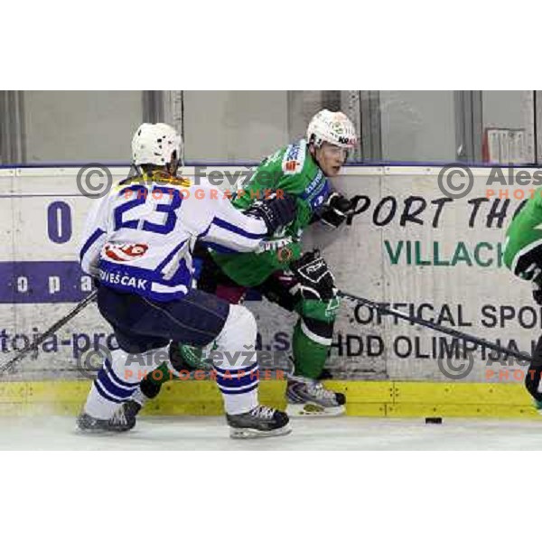 Ice hockey match Tilia Olimpija- Medvescak in first match of semi-final of Slovenian National championship, played in Hala Tivoli, Ljubljana, 6.3.2009 