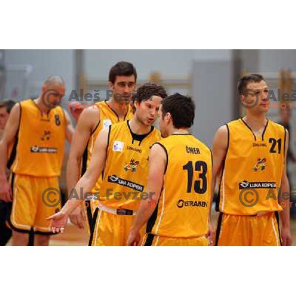 Nachbar and Cmer at basketball match Luka Koper-Elektra Esotech in round 21 of UPC league, played in Koper 7.3.2009. Elektra Esotech won 95:81 
