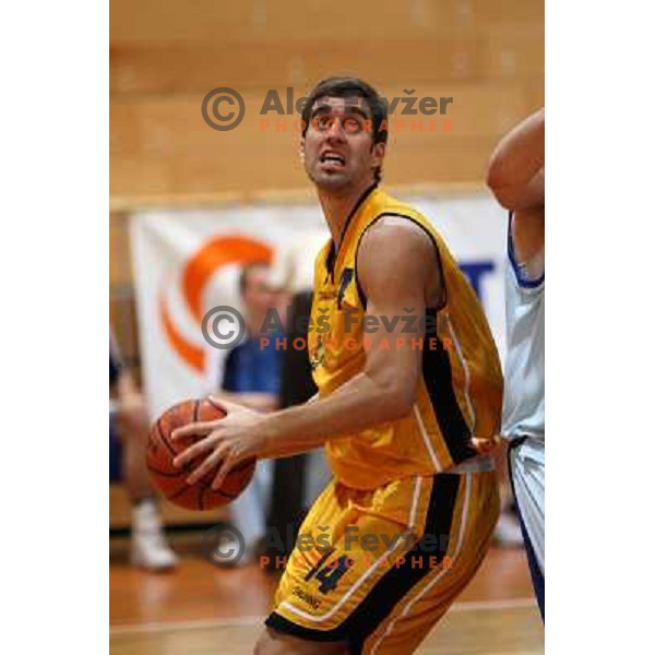 Bubnic at basketball match Luka Koper-Elektra Esotech in round 21 of UPC league, played in Koper 7.3.2009. Elektra Esotech won 95:81 