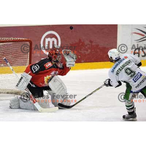 Hocevar saves shot from Intranuovo at second game of playoff Acroni Jesenice- Tilia Olimpija, played in Podmezakla Hall at Jesenice 17.3.2009. Acroni Jesenice won after penalty shot-out 