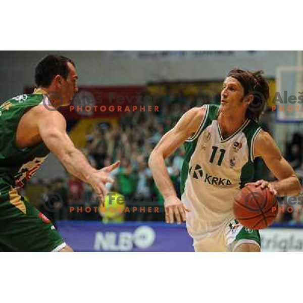 Hukic, Marcelic at basketball match Krka - Union Olimpija in UPC league, played in Leon Stukel sports hall , Novo Mesto 11.04.2009. Krka lost 62:71 