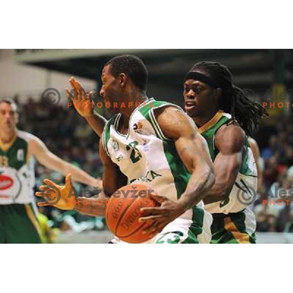Shields, Greene at basketball match Krka - Union Olimpija in UPC league, played in Leon Stukel sports hall , Novo Mesto 11.04.2009. Krka lost 62:71 