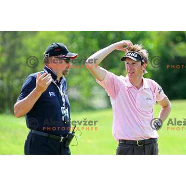Stanko Nezic talks to Sam Robinson (ENG) during final round of Dobro Jutro Slovenian Open -Alps tour event at Ptuj, Slovenia 17.5.2009 