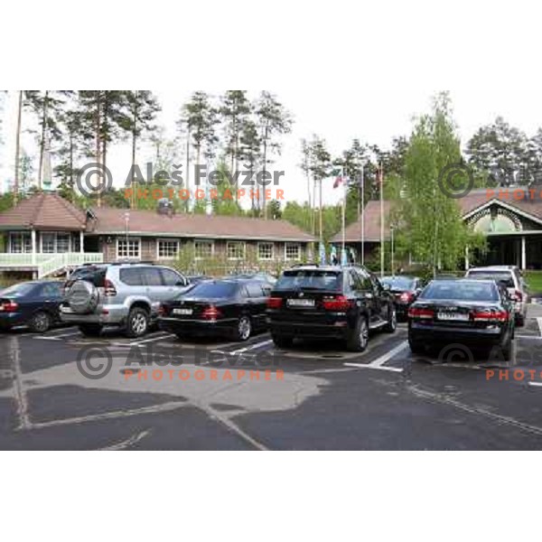 Members parking at Le Meridien Moscow country club ( 6542 meters, par 72) on Wednesday 20.5.2009 