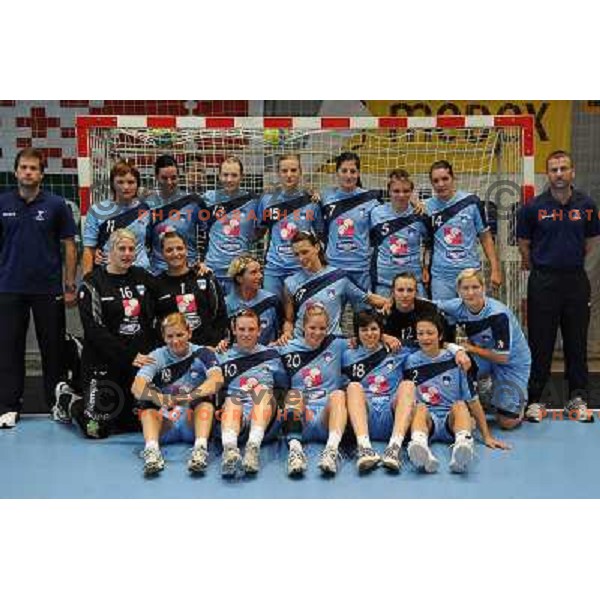 Slovenian handball team at handball match Slovenia - Italy, friendly match of theslovenian women\'s national handball team , Kodeljevo , Ljubljana 