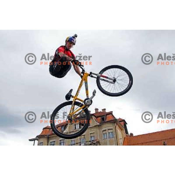 Mislav Mironovic at Red Bull X-Fighters exhibition tour 2009, 9.6.2009, Glavni trg, Maribor 