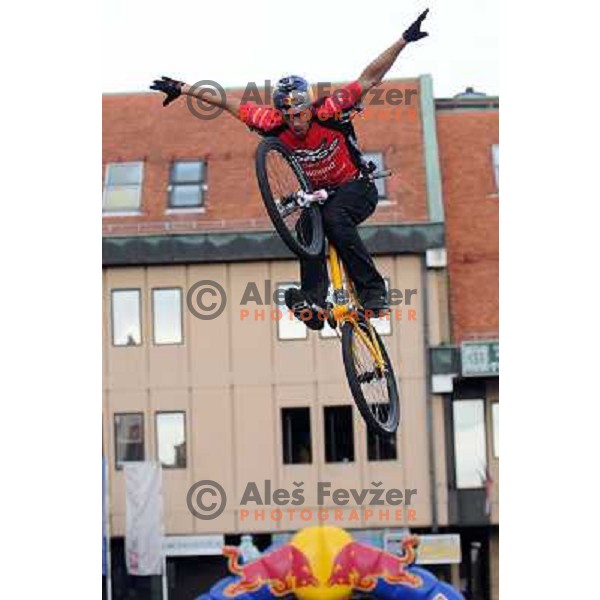 Mislav Mironovic at Red Bull X-Fighters exhibition tour 2009, 9.6.2009, Glavni trg, Maribor 