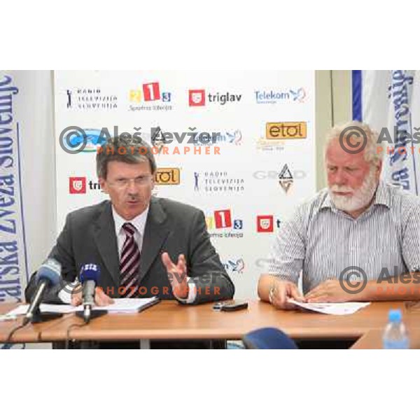 Stanislav Valant and Jaro Kalan at SZS press conference in Ljubljana, Slovenia 16.6.2009 