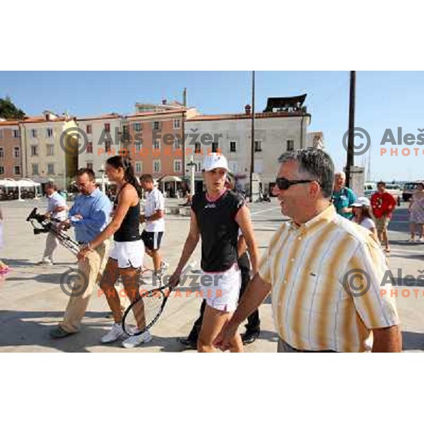 Katarina Srebotnik (SLO) and Dinara Safina (RUS) enjoyed summer sun during visit in Piran, played exhibition match on Tartini square and signed the book on honour in municipality of Piran 