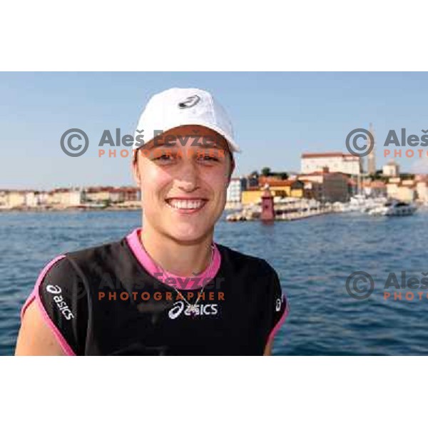 Katarina Srebotnik (SLO) enjoyed summer sun during visit in Piran, played exhibition match on Tartini square and signed the book on honour in municipality of Piran 