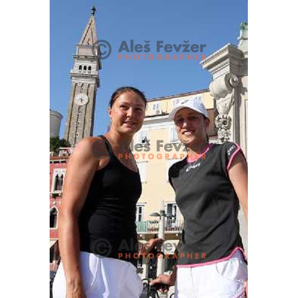 Katarina Srebotnik (SLO) and Dinara Safina (RUS) enjoyed summer sun during visit in Piran, played exhibition match on Tartini square and signed the book on honour in municipality of Piran 