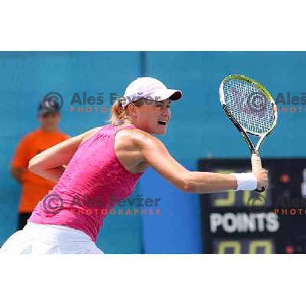 Elena Bovina (RUS) during action in first round of Qualifications for Banka Koper Slovenia Open, WTA tour tournament, Portoroz 18.7.2009 