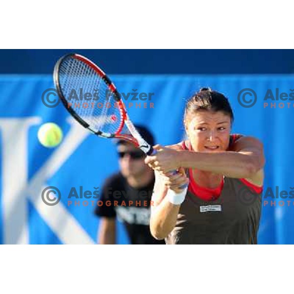 Dinara Safina (RUS) in action during match in first round of Banka Koper Slovenia Open WTA tour tennis tournament in Portoroz, Slovenia 20.7.2009 
