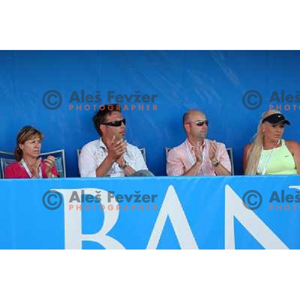 Jausevec,Kofol, Bozic, Majeric watching first round of Banka Koper Slovenia Open, WTA tour, Portoroz 21.7.2009 