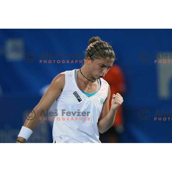 Sara Errani (ITA) in action during quarter-finals of Banka Koper Slovenia Open, WTA tour in SRC Marina, Portoroz 24.7.2009 