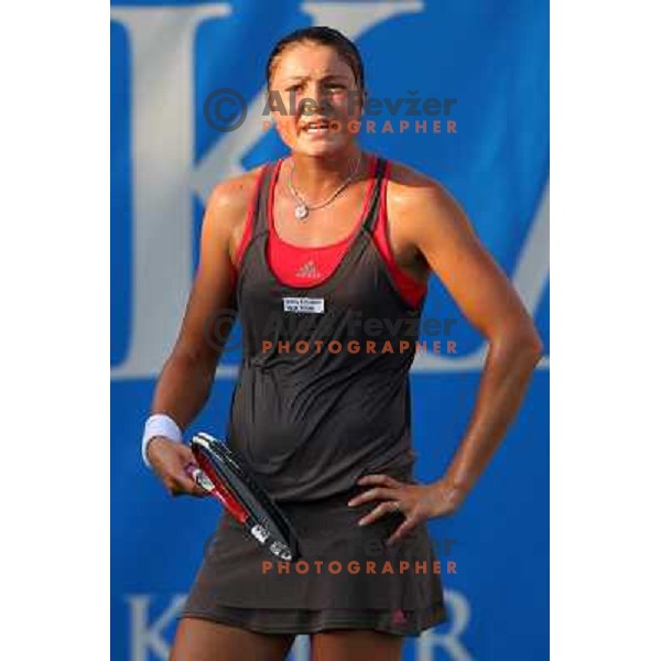 Dinara Safina (RUS) in action during quarter-finals of Banka Koper Slovenia Open, WYTA tour in SRC Marina, Portoroz 24.7.2009 