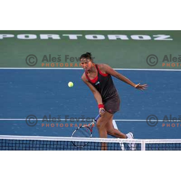 Dinara Safina (RUS) in action during semi-final of Banka Koper Slovenia Open, WTA tour in SRC Marina, Portoroz 25.7.2009 