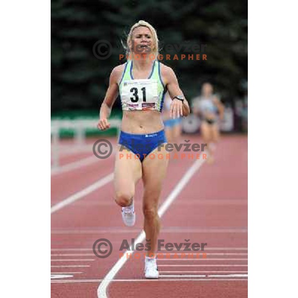 Jolanda Ceplak at finish line at International athletic league, Poljane, Maribor, 28.7.2009 