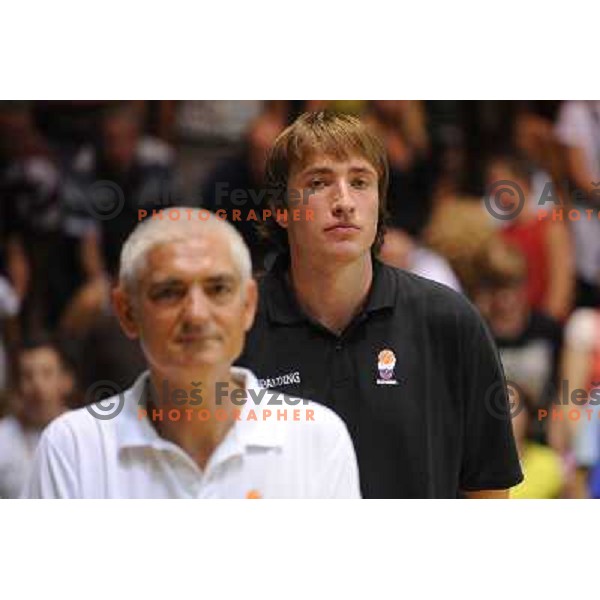 Smodis at the basketballl game Slovenia - Russia, Friendly Match, Novo Mesto, 10.08.2009, 