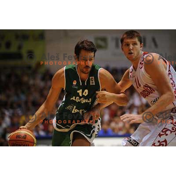 Golemac at the basketballl game Slovenia - Russia, Friendly Match, Novo Mesto, 10.08.2009, 