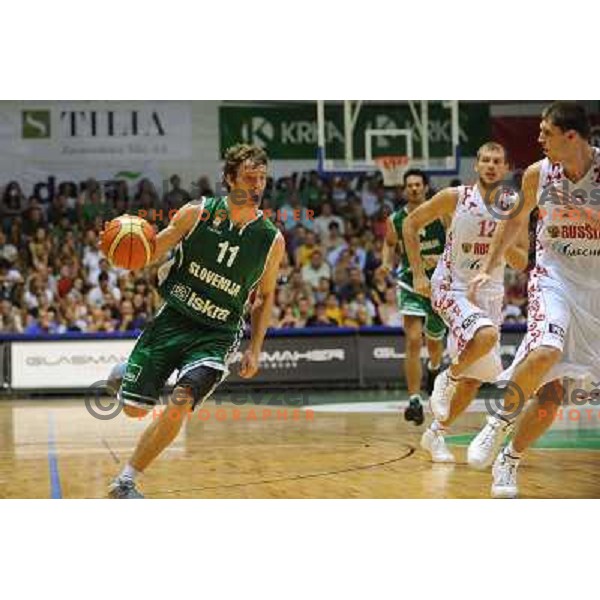 Dragic at the basketballl game Slovenia - Russia, Friendly Match, Novo Mesto, 10.08.2009, 