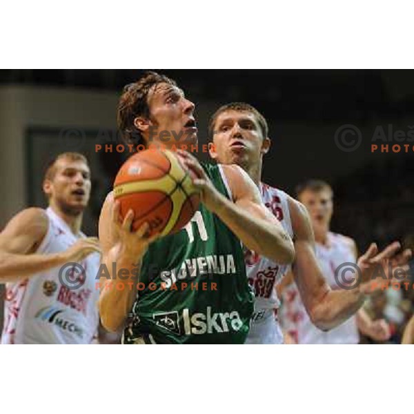 Dragic at the basketballl game Slovenia - Russia, Friendly Match, Novo Mesto, 10.08.2009, 