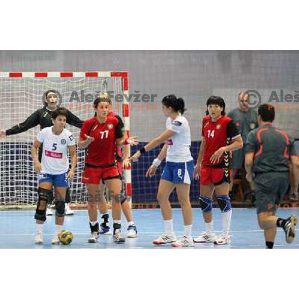 Lekic and Bodnieva at handball match Krim Mercator- Buducnost at Vinko Kandija Memorial Cup, played at Kodeljevo Hall, Ljubljana 4.9.2009 