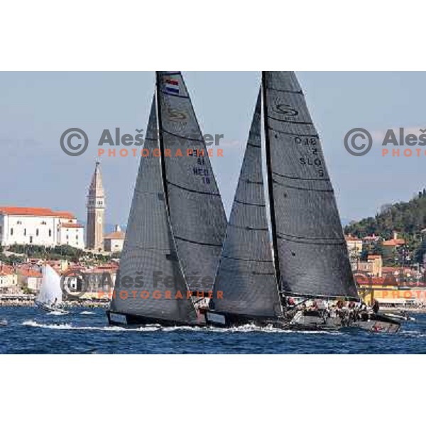 Ekipa Modri gaj , No way back during last day of sailing races at Bank Sarasin RC 44 Porotorz Cup 3.10.2009 