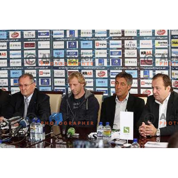 Nestl Aljancic, Tomaz Vnuk , ice- hockey player of Tilia Olimpija announced his retirement from active playing and Mitja Mejac, MAtjaz Sekelj at press conference in Hala Tivoli, Ljubljana, Slovenia 5.10.2009 