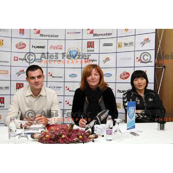 Ludmila Bodnieva Marta Bon , Jaka Kravanja during press conference of RK krim Mercator in M hotel, Ljubljana, Slovenia 28.10.2009 