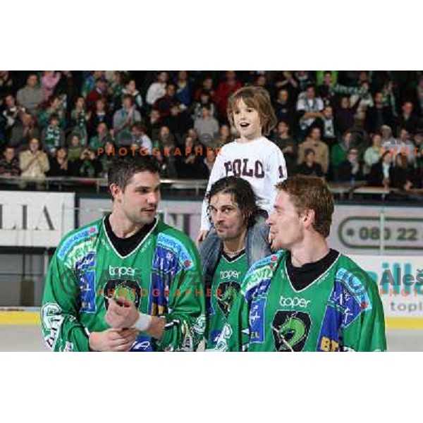 Brigley, Music, Banham with Ivo Jan\'s son Lan celebrate victory after ice-hockey match Tilia Olimpija- Acroni Jesenice in Ebel league, played in Hala Tivoli, Ljubljana, Slovenia 27.11.2009. 