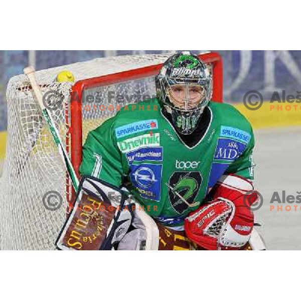 Ales Sila in action during ice-hockey match Tilia Olimpija-Liwest Linz in Ebel league, played in Hala Tivoli, Ljubljana 6.12.2009 