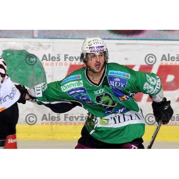 Frank Banham in action during ice-hockey match Tilia Olimpija-Liwest Linz in Ebel league, played in Hala Tivoli, Ljubljana 6.12.2009 
