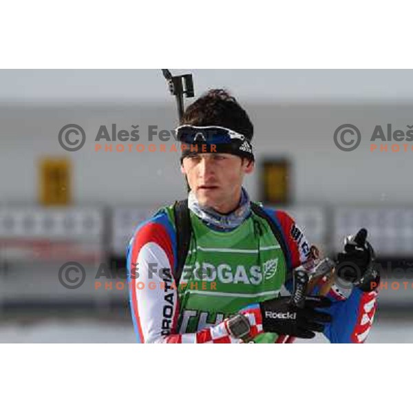 Jakov Fak during official training, E-on Ruhrgas Biatlon World Cup, 16.12.2009, Pokljuka, Slovenija 