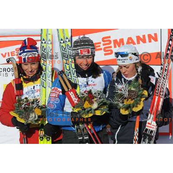 Bjoergen Marit, Kowalczyk Justyna, Haag Anna at the 15km Classic Mass Start of the Cross-Country FIS World Cup, Rogla, Slovenia, 20.12.2009, 