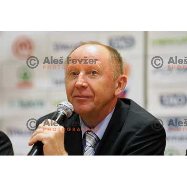 Dusan Sesok at press conference in City Hotel, Ljubljana, Slovenia 22.12.2009 