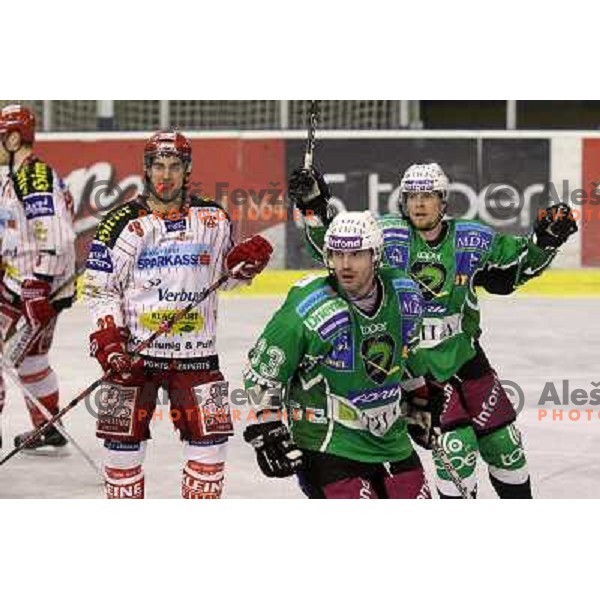 Pratt, Jan, Music celebrate goal during ice-hockey match Tilia Olimpija-KAC in Ebel league, played in Hala Tivoli, Ljubljana, Slovenia 19.1.2010 