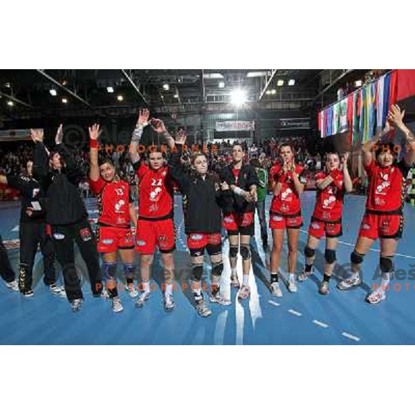 Bodnieva, Alja Jankovic, Zacsik, Oven, Mavsar, Cvijic,Urska Vidic, Stefanisin salute fans after handball match Krim Mercator- Gyor Audi Eto KC in Women\'s Championsleague, played at Kodeljevo Hall, Ljubljana, Slovenia 13.3.2010 
