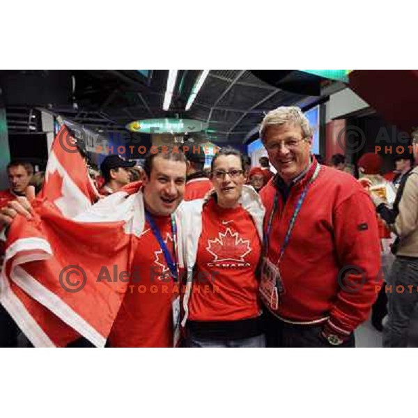  Joze Sparovec with friends at ice hockey final Canada-USA during 2010 Winter Olympic games in Vancouver, Canada 28.2.2010 
