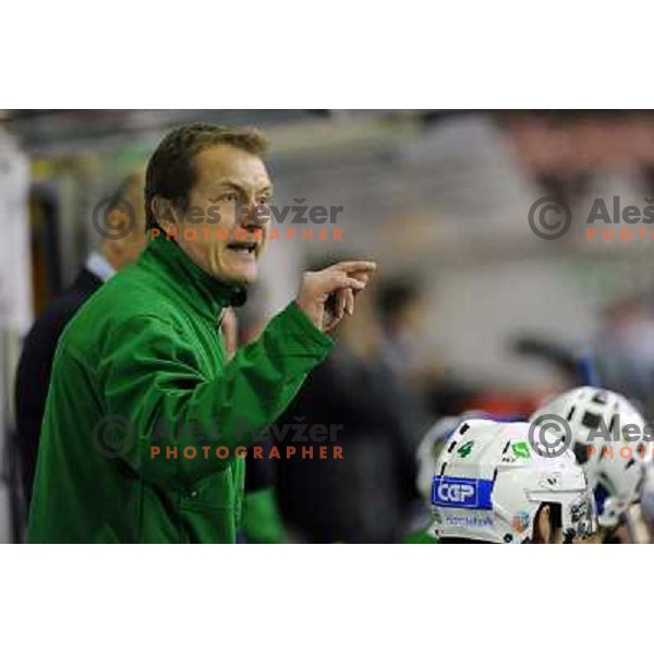 Hannu JŠrvenpŠŠ at the Ice hockey game Tilia Olimpija - Acroni Jesenice 3rd game played in the final of the slovenian ice hockey league ,Ljubljana, 26.03.2010, 