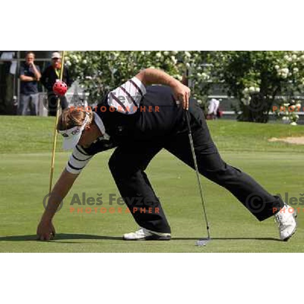 Fredrik Swanberg chip in eagle on 18th hole during Slovenian golf Open on Alps Tour at Ptuj Golf course, Slovenia 14.5.2010 