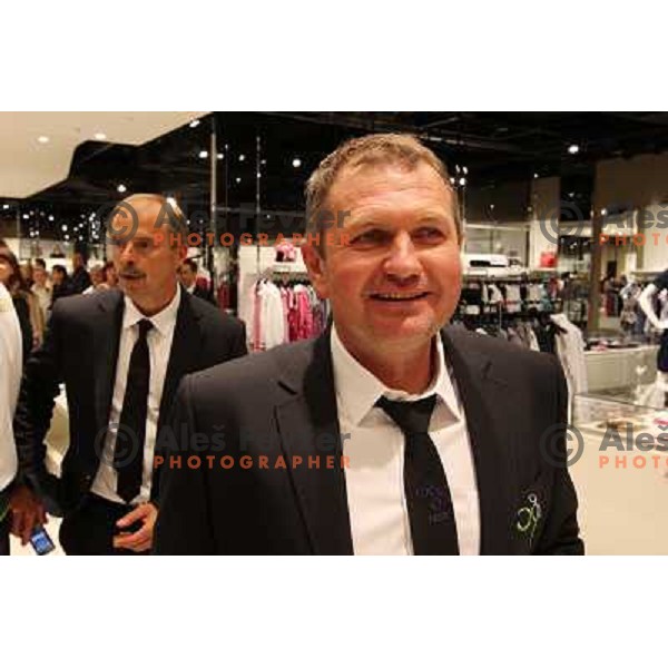  Matjaz Kek, national football coach of Slovenia football team for 2010 World Cup in XYZ store in City Park, Ljubljana 20.5.2010 
