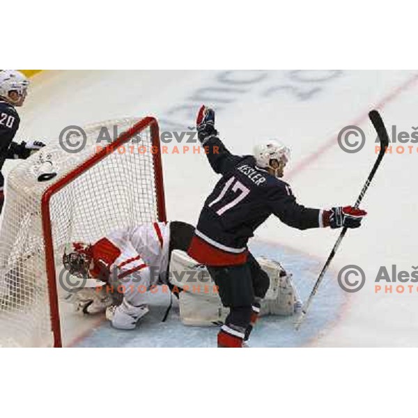 Luongo and Kesler in action during ice hockey match Canada-USA in the final of Olympic tournament 28.2.2010, Vancouver 2010 Winter Olympic Games, Canada 