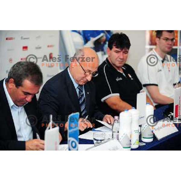 Volcic, Gabrovec during Adecco cup press conference, Maribor, 12.8.2010 